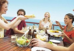 娱乐吃瓜酱的作品过年,盘点2024年春节热门吃瓜事件