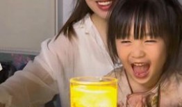 娱乐吃瓜酱情侣日常,娱乐吃瓜酱情侣的甜蜜瞬间